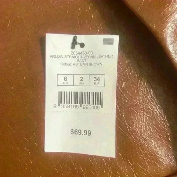 COTTON ON
Women's Arlow Straight Vegan Leather Pants NWT  size 2 - Picture 6 of 9